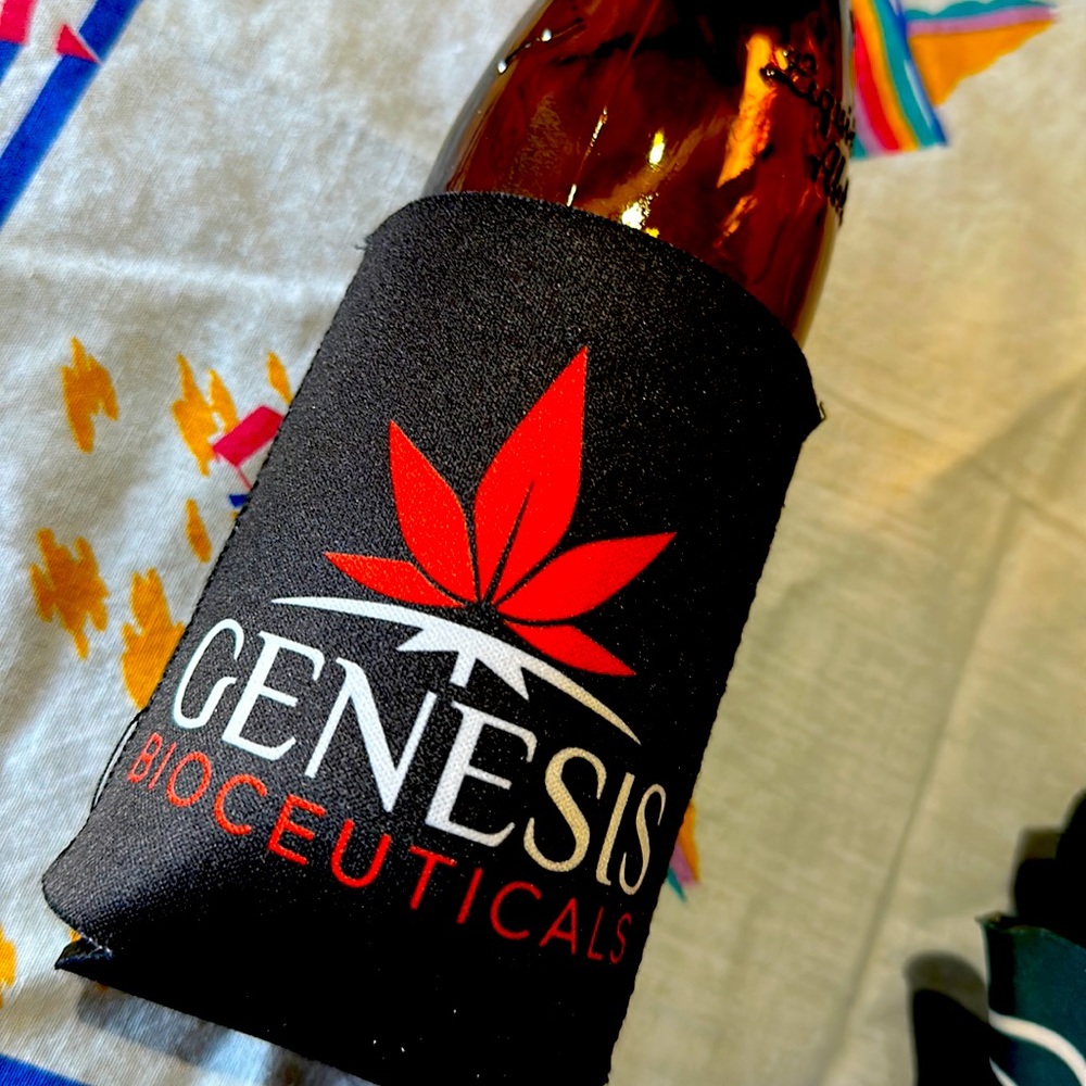 NWOT Genesis Bioceuticals Kozie